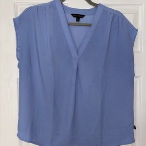 Banana Republic Women's Light Blue Sleeveless Blouse